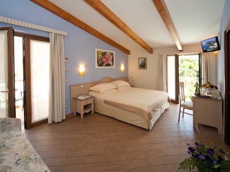 Relais Villa Angiolina Соренто Екстериор снимка
