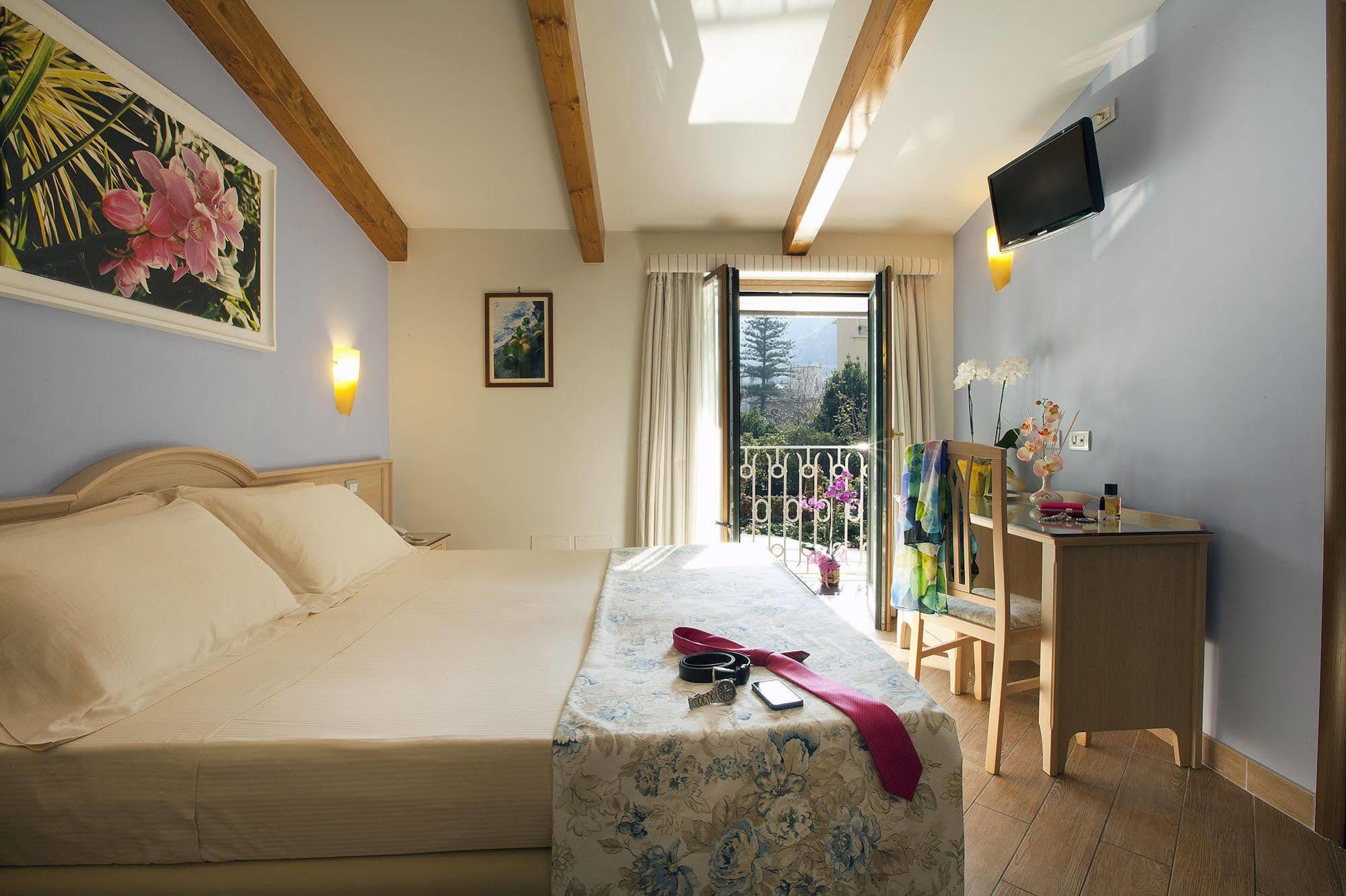 Relais Villa Angiolina Соренто Екстериор снимка