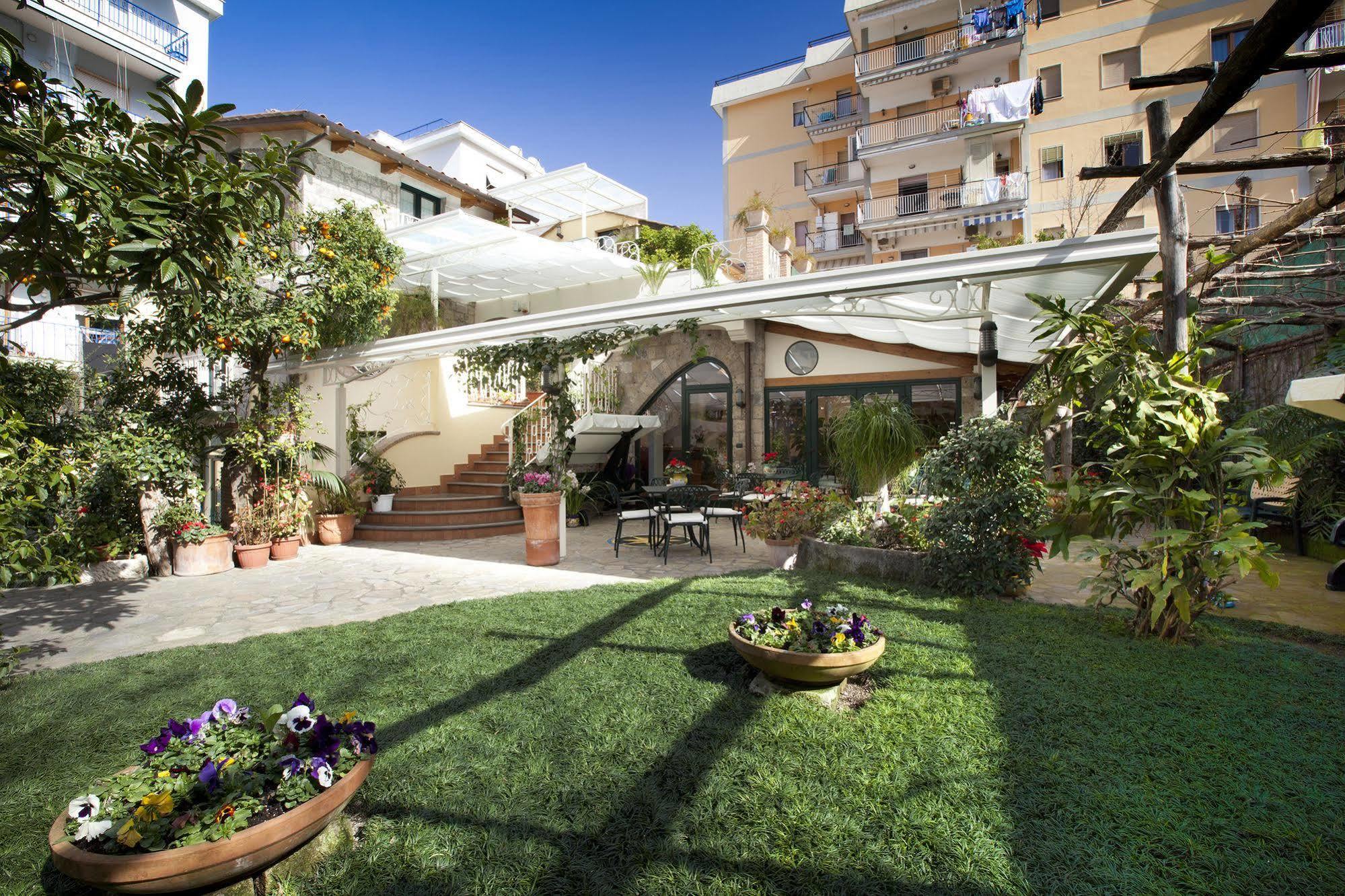 Relais Villa Angiolina Соренто Екстериор снимка