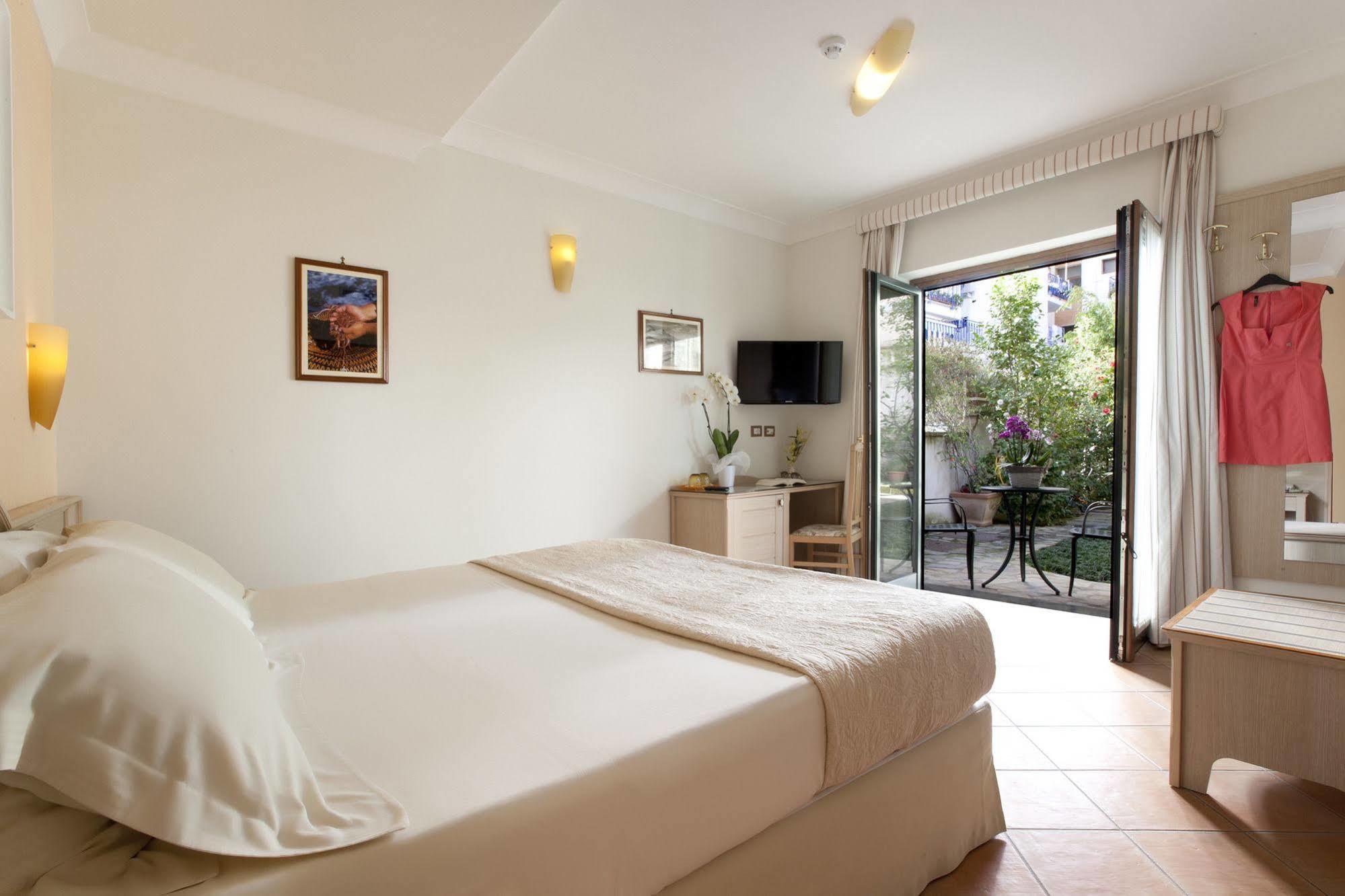 Relais Villa Angiolina Соренто Екстериор снимка